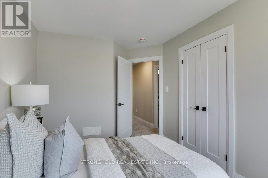1776 Finley Crescent, London North, Ontario  N6H 5M5 - Photo 34 - X12135090