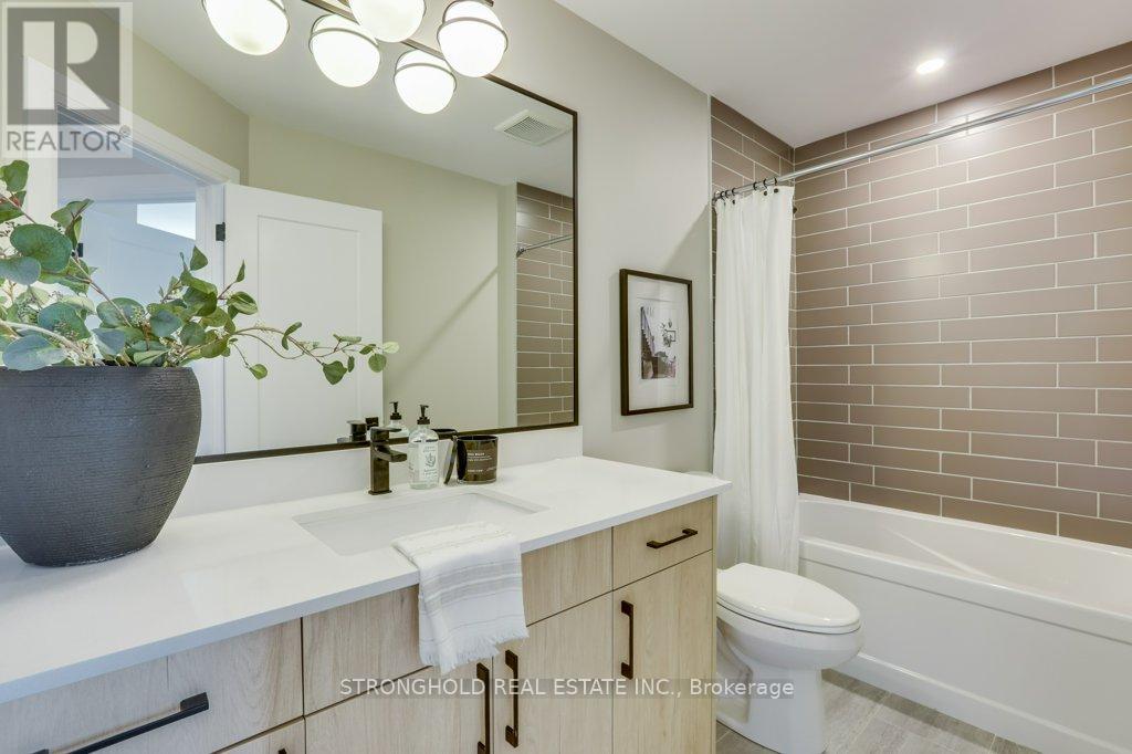 1776 Finley Crescent, London North, Ontario  N6H 5M5 - Photo 38 - X12135090