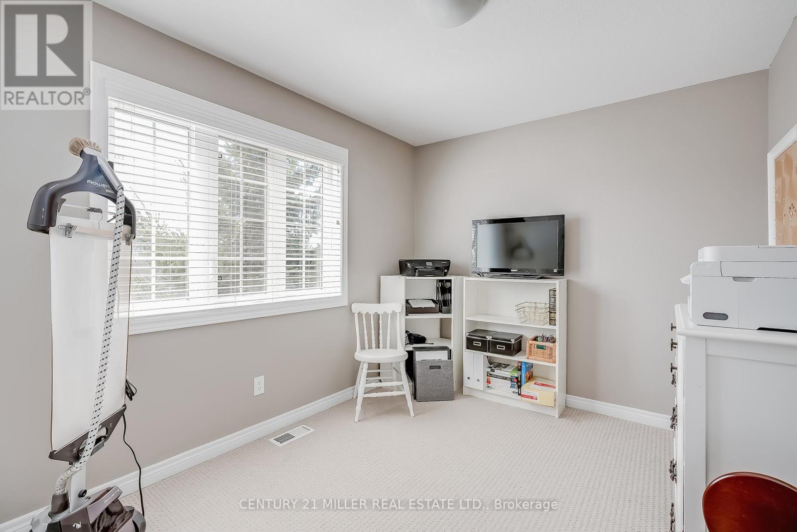 19 - 45 Seabreeze Crescent, Hamilton (Lakeshore), Ontario  L8E 5C8 - Photo 15 - X12144081