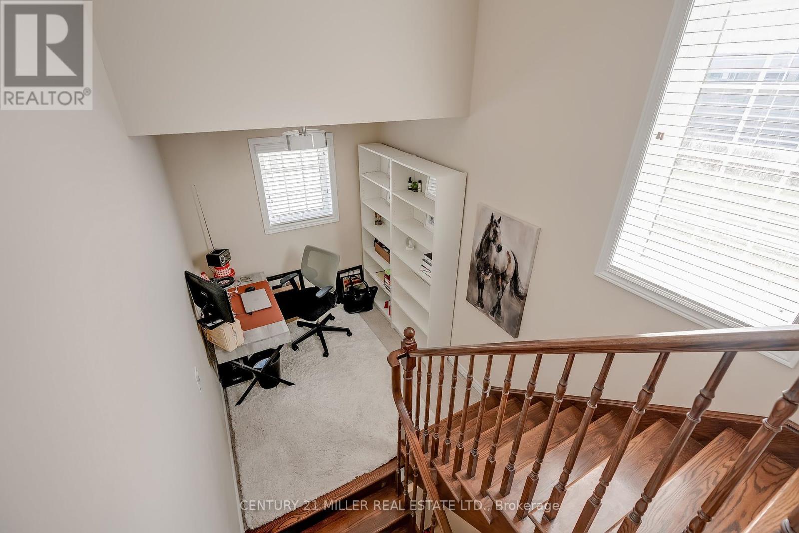 19 - 45 Seabreeze Crescent, Hamilton (Lakeshore), Ontario  L8E 5C8 - Photo 18 - X12144081