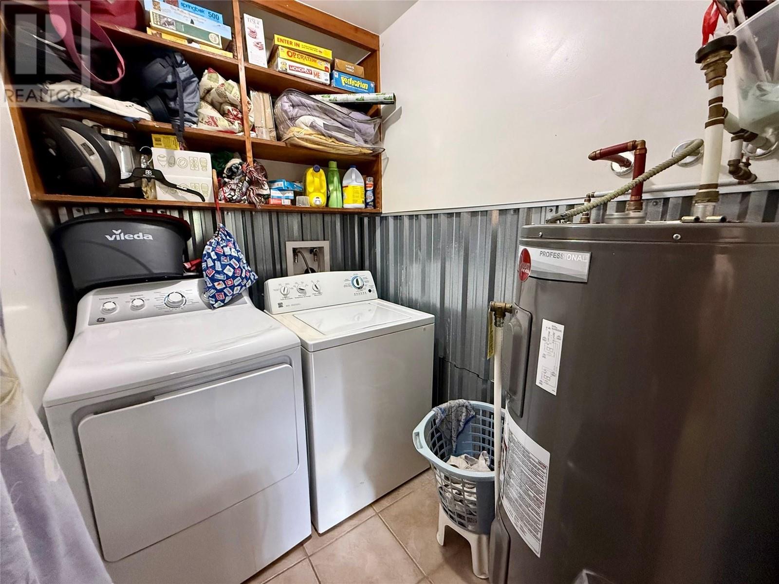 714 12th Street, Castlegar, British Columbia  V1N 2K3 - Photo 19 - 10345593