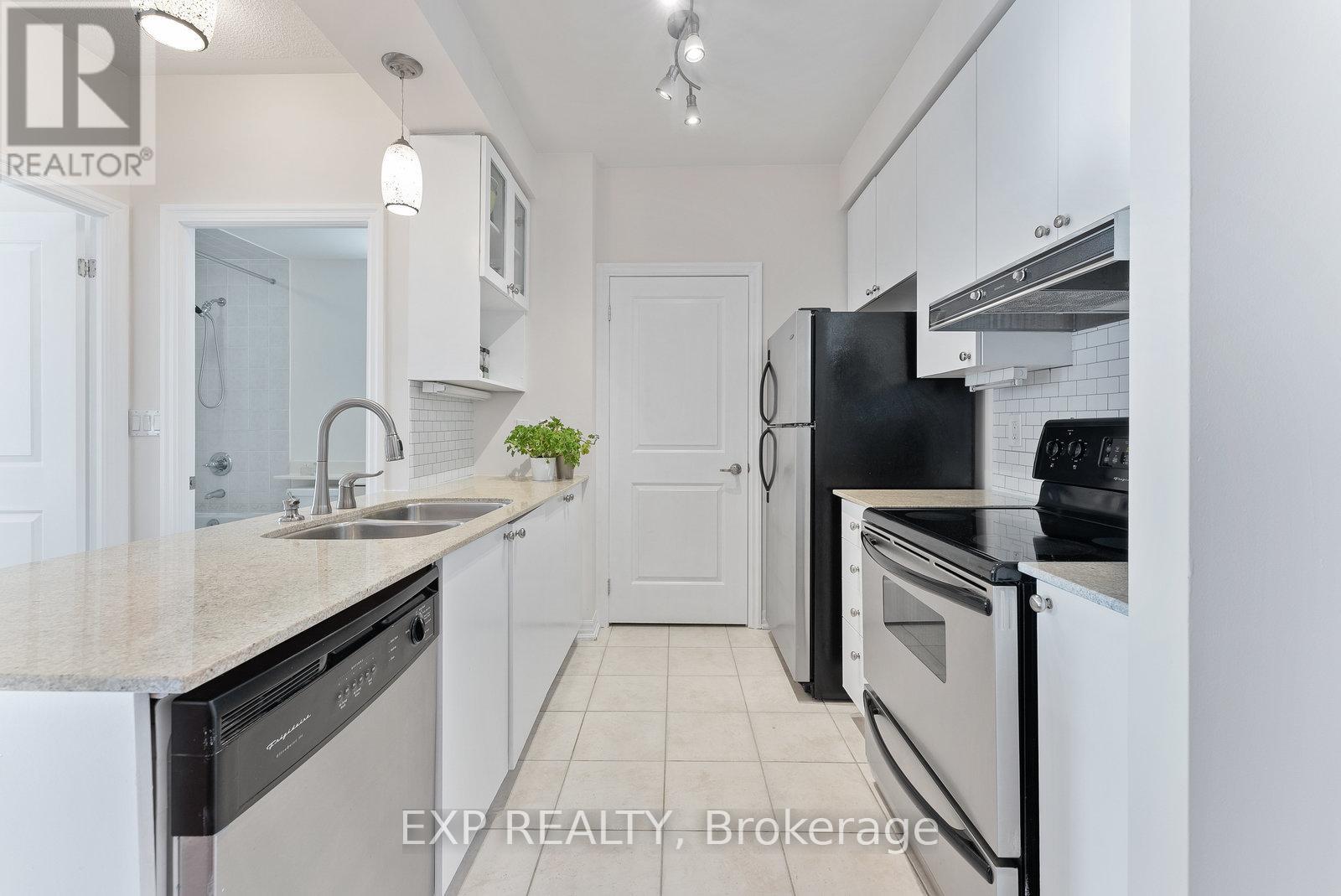 217 - 245 Dalesford Road, Toronto, Ontario  M8Y 4H7 - Photo 31 - W11986023