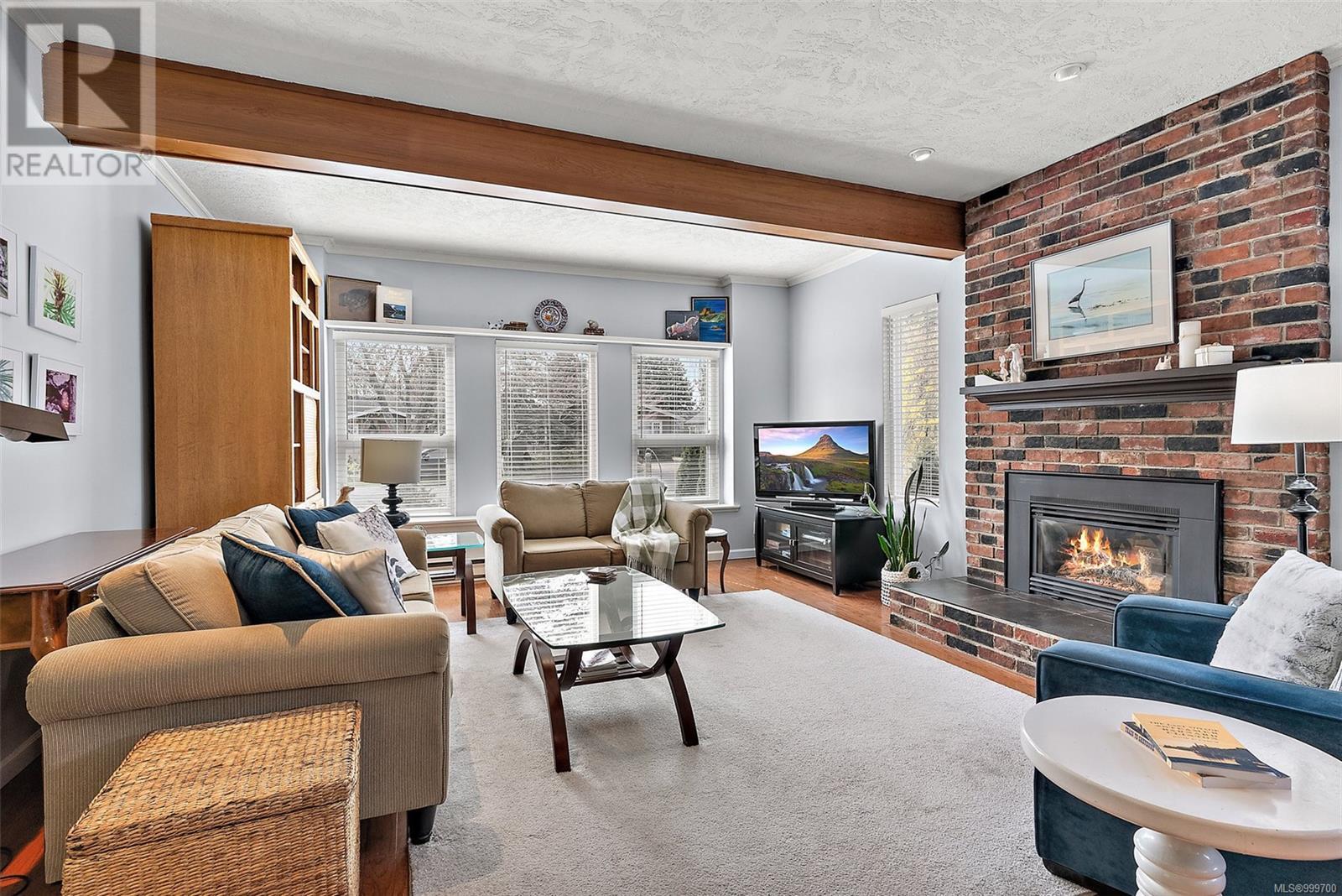 Property at 2298 Malaview Ave image 3
