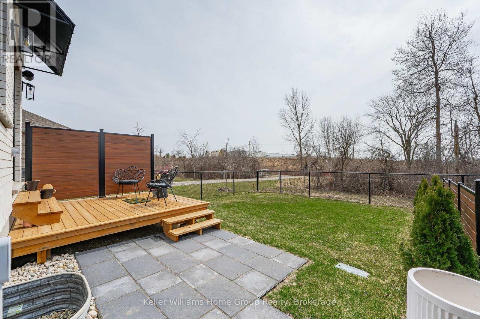 37 Halls Drive, Centre Wellington, Ontario N0B 1S0 - Photo 48 - X12084274