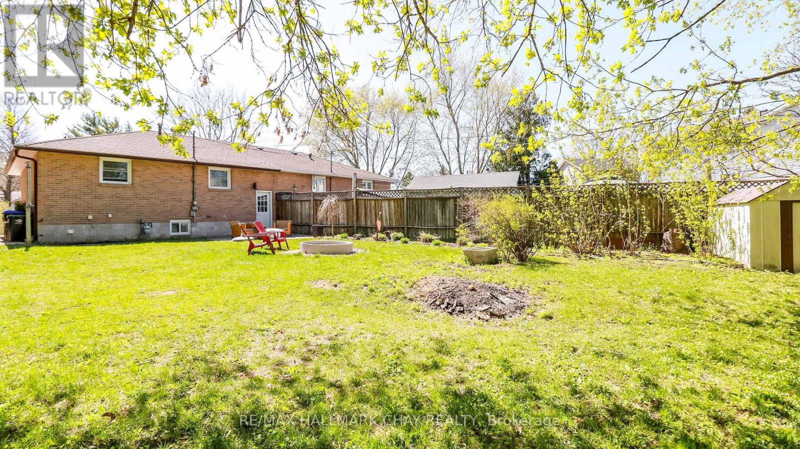 255 Calford Street, Essa, Ontario  L0M 1B0 - Photo 42 - N12136301