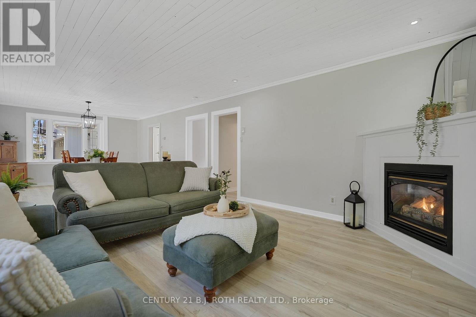 88 Finlay Mill Road, Springwater, Ontario  L9X 0L6 - Photo 21 - S12137033