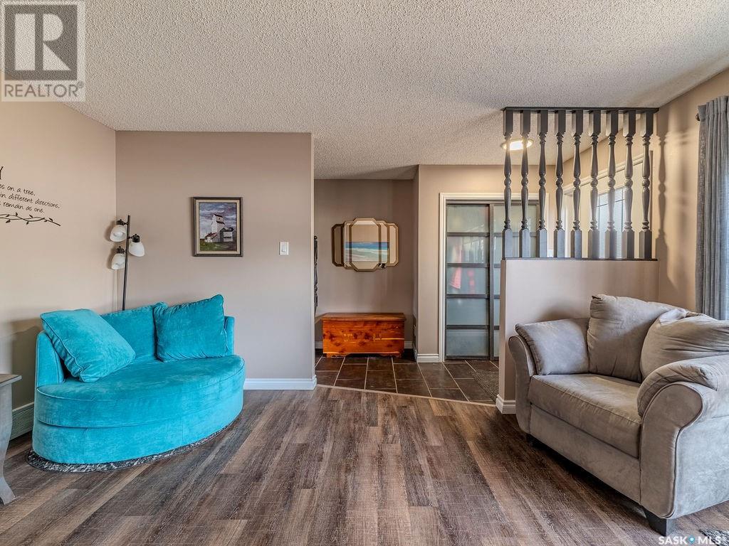 Property at 435 Charlebois WAY image 5