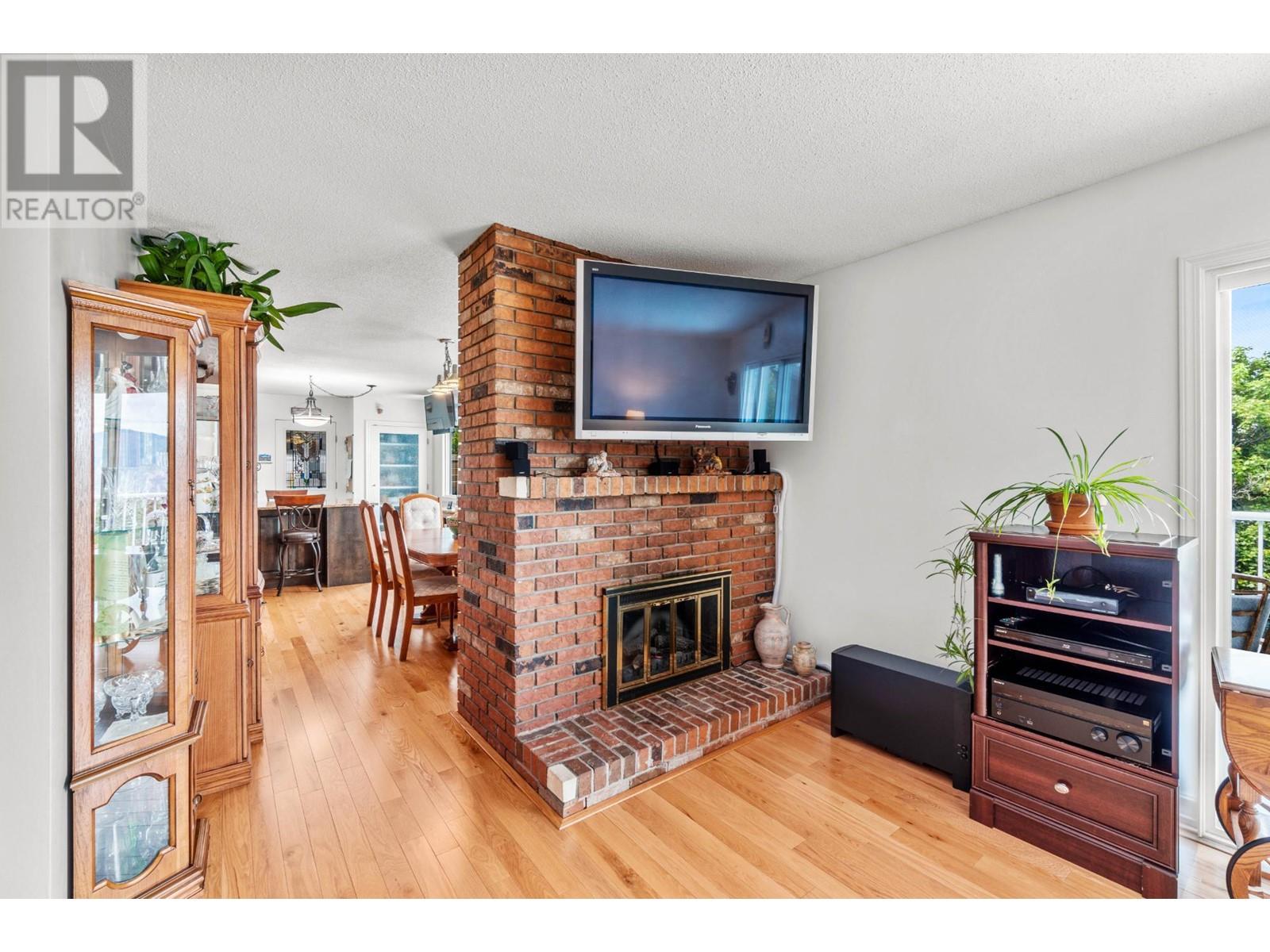 Property at 776 SPRINGRIDGE Place image 3