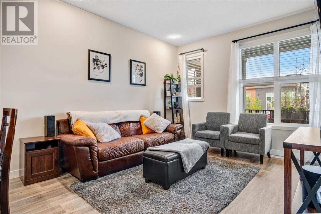 Property at 48 Carrington Boulevard image 5