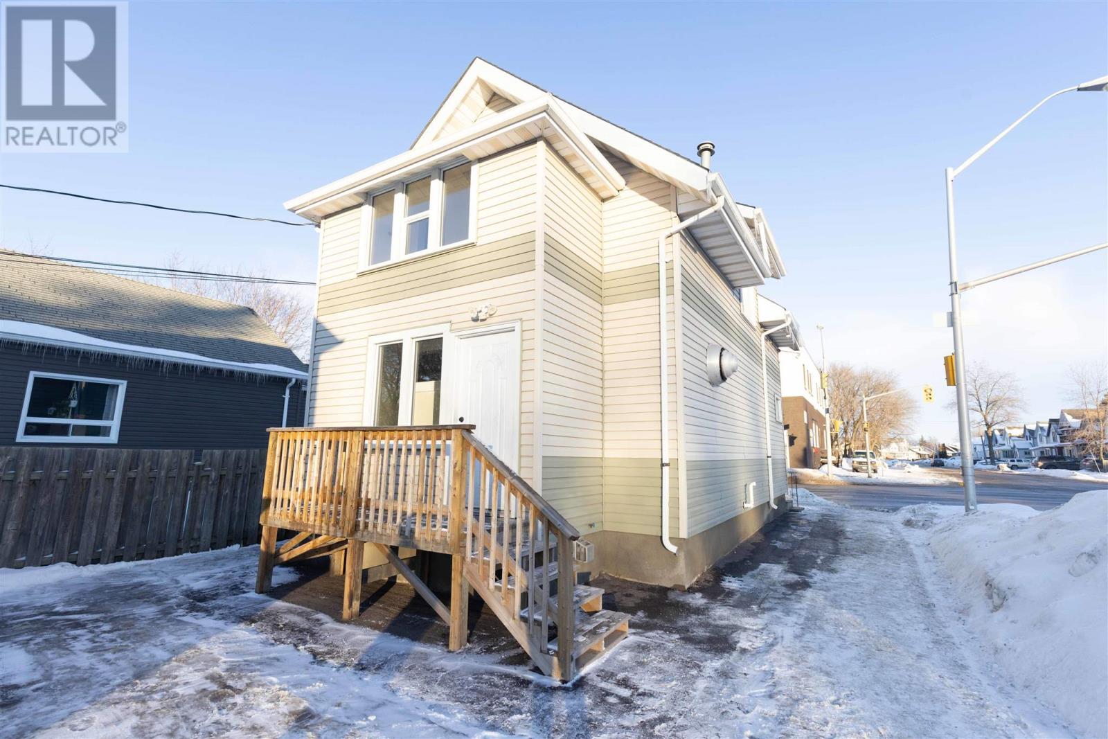 Property at 401 May ST N image 1