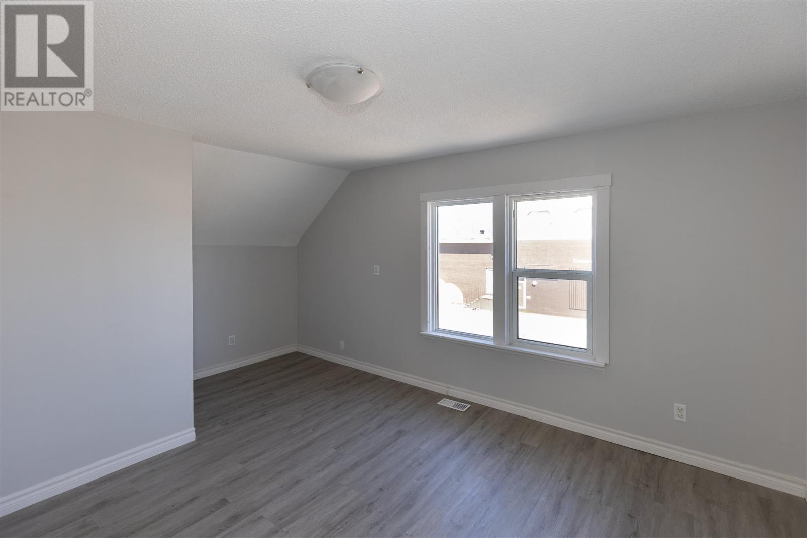 401 May St N, Thunder Bay, Ontario  P7C 3R4 - Photo 15 - TB251135