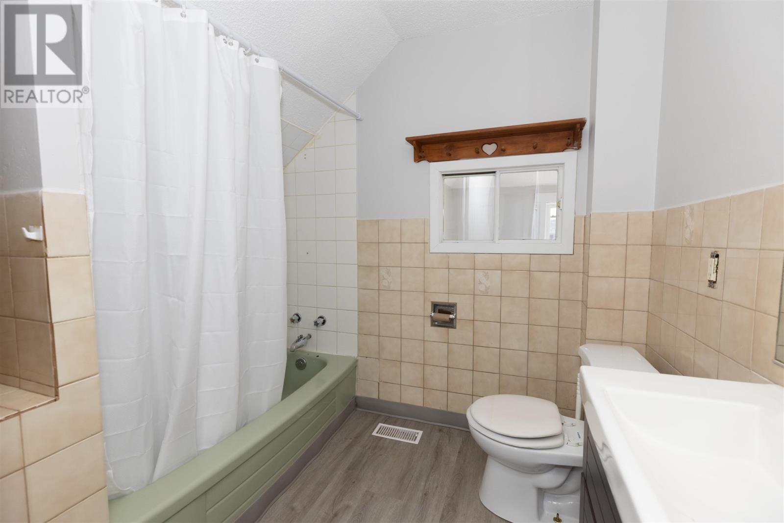 401 May St N, Thunder Bay, Ontario  P7C 3R4 - Photo 14 - TB251135
