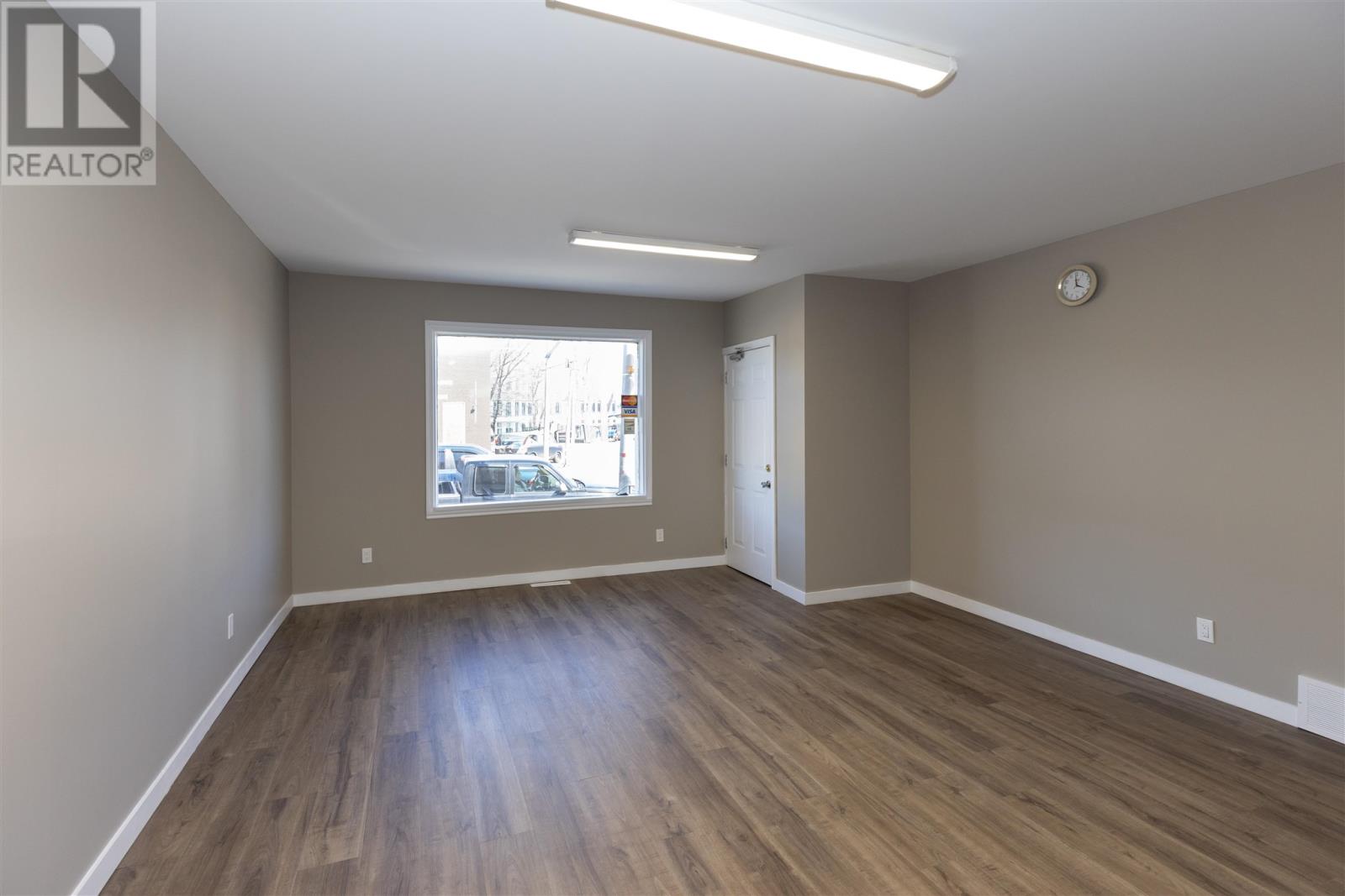 Property at 401 May ST N image 5