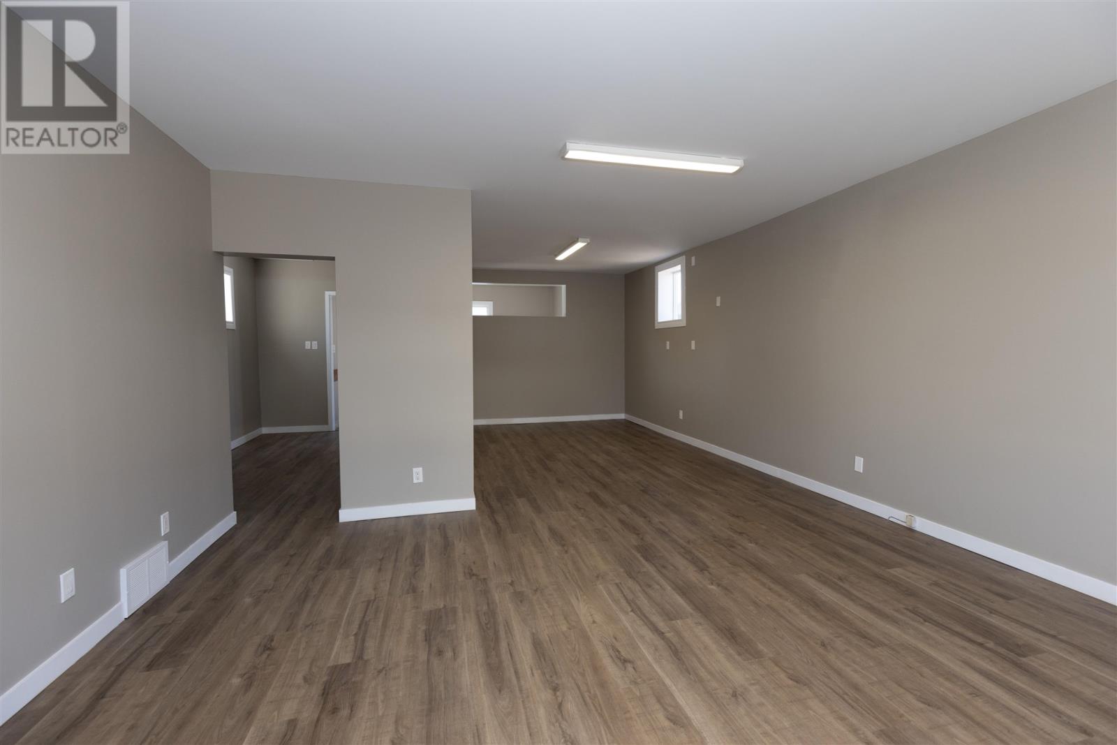401 May St N, Thunder Bay, Ontario  P7C 3R4 - Photo 4 - TB251135