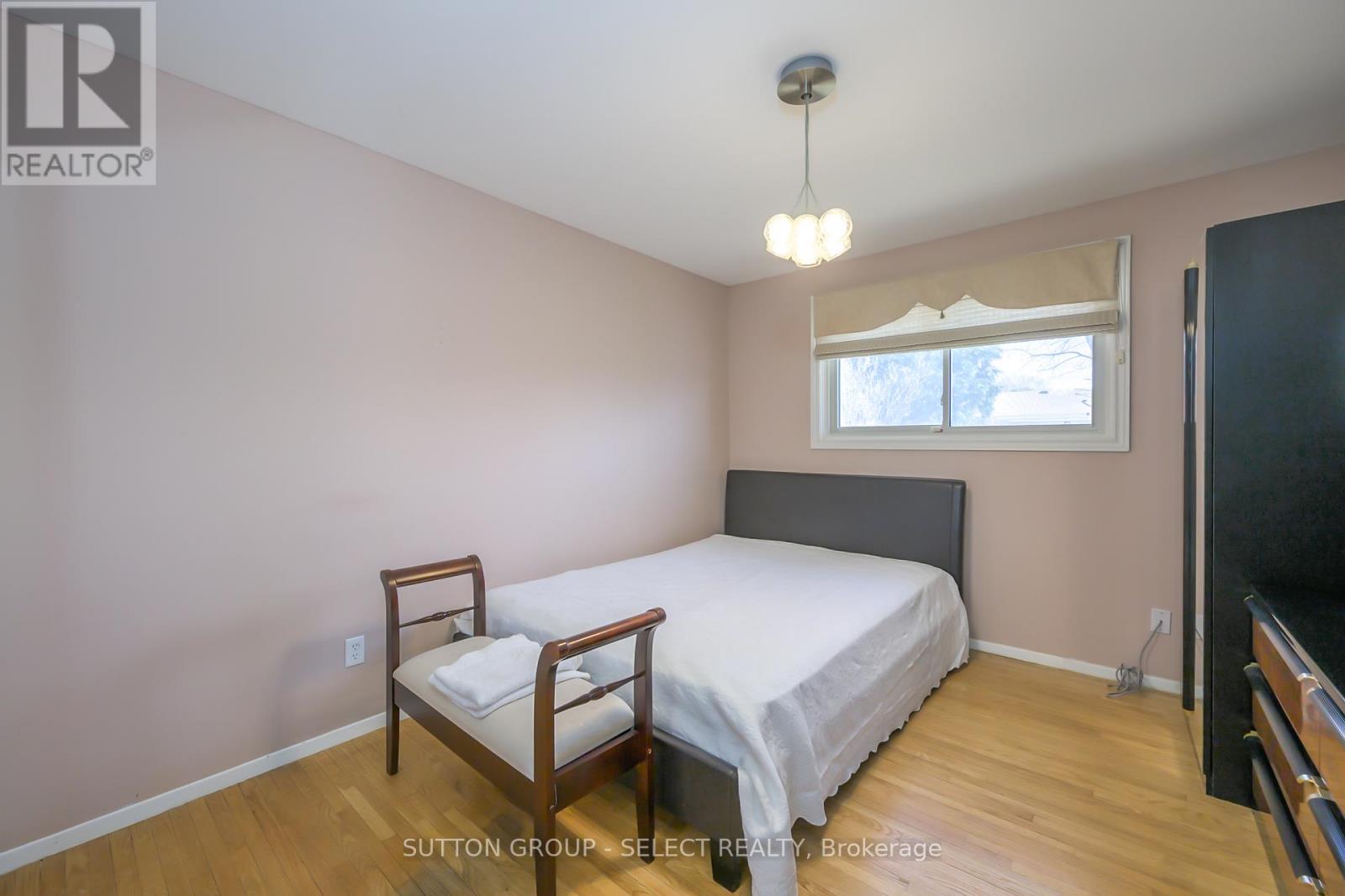 Photo 14 of 28 for 1178 Jalna Boulevard