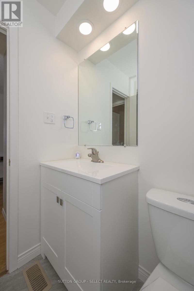 Photo 18 of 28 for 1178 Jalna Boulevard