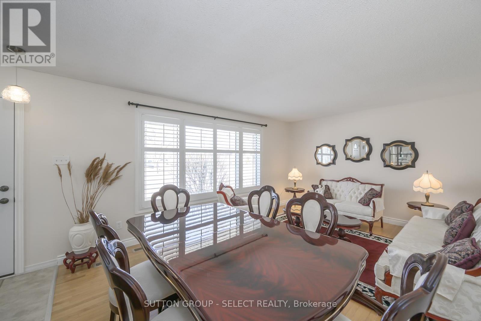 Photo 4 of 28 for 1178 Jalna Boulevard