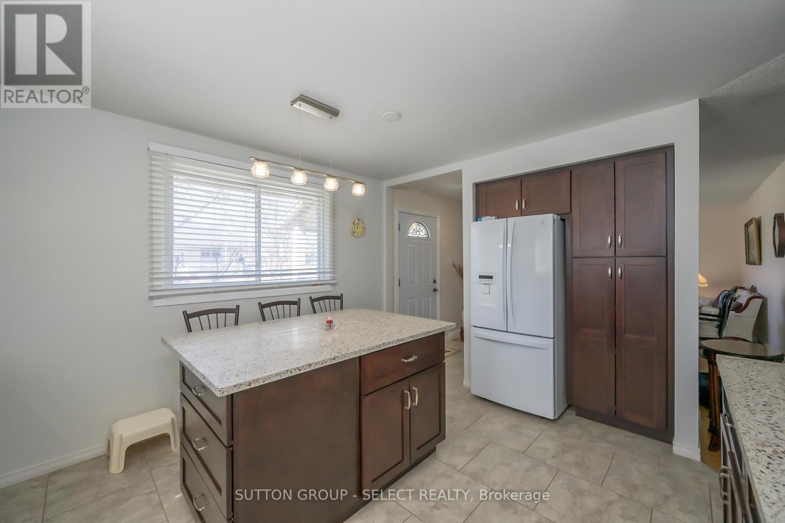 Photo 9 of 28 for 1178 Jalna Boulevard