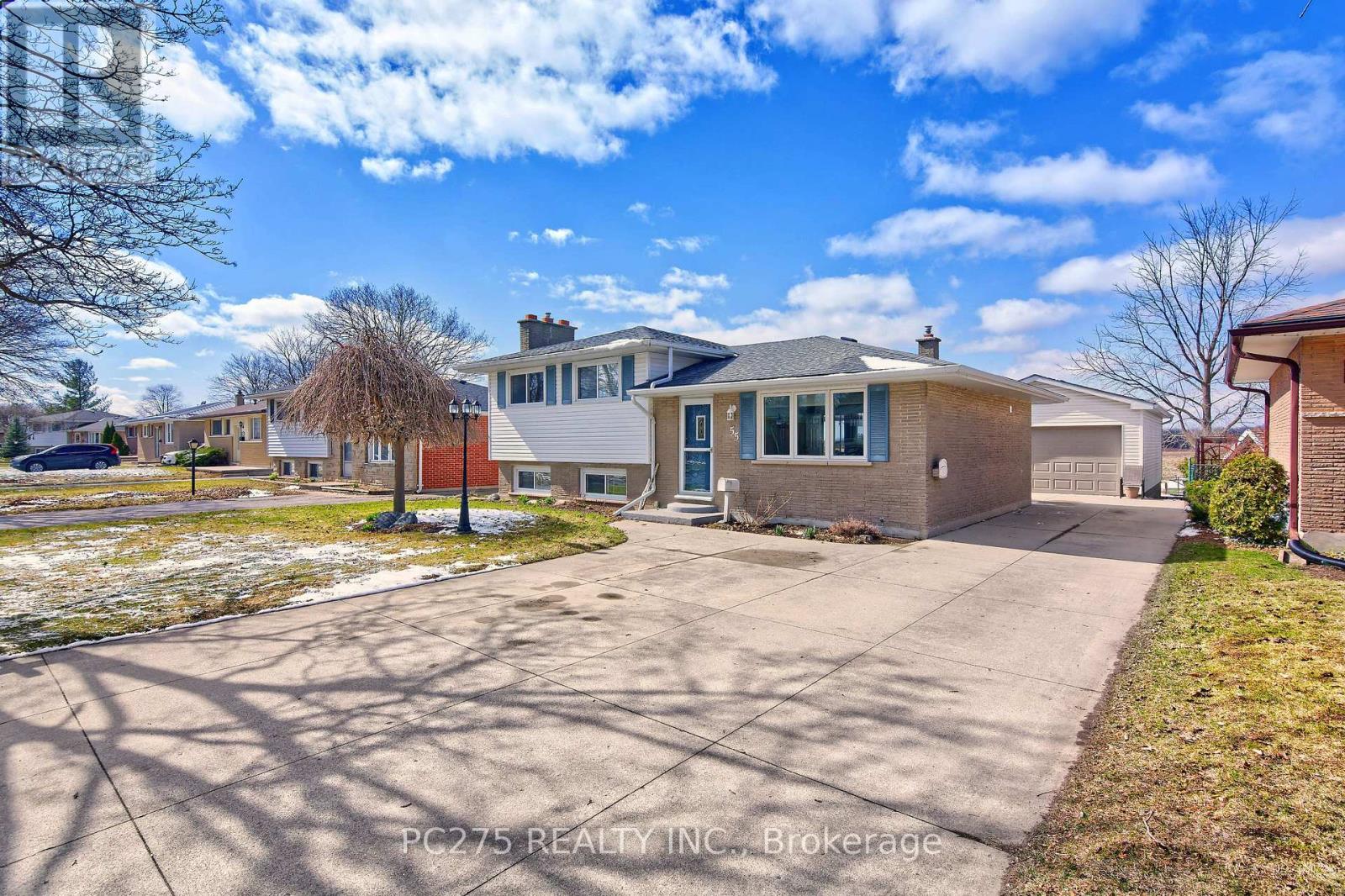 55 Aponi Crescent, London East (East D), Ontario  N5V 2V3 - Photo 2 - X12144518