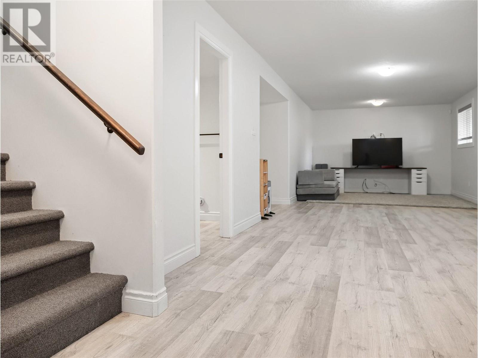 5306 49 Street, Pouce Coupe, British Columbia  V0C 2C0 - Photo 32 - 10347566