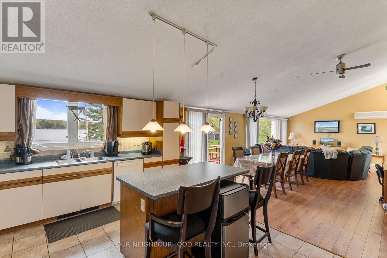 10 Richardson Road, Prince Edward County, Ontario  K0K 2T0 - Photo 12 - X12144380