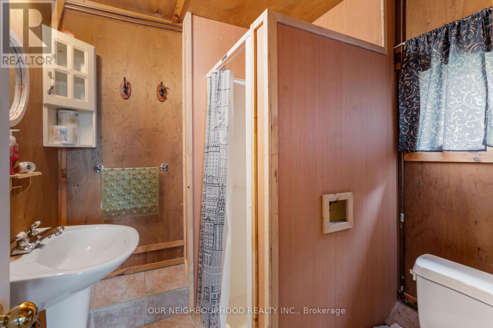 10 Richardson Road, Prince Edward County, Ontario  K0K 2T0 - Photo 33 - X12144380