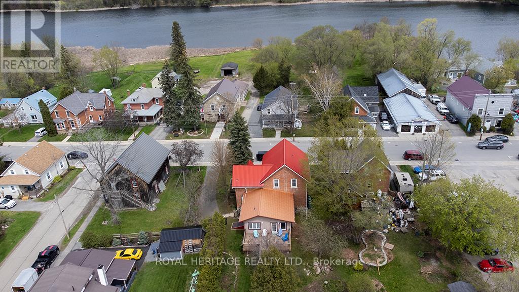 27 Bedford Street, Westport, Ontario K0G 1X0 - Photo 4 - X12144408