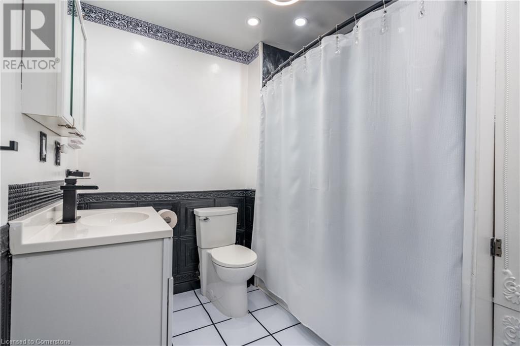 511 Stone Church Road W, Hamilton, Ontario  L9B 1A5 - Photo 16 - 40727671
