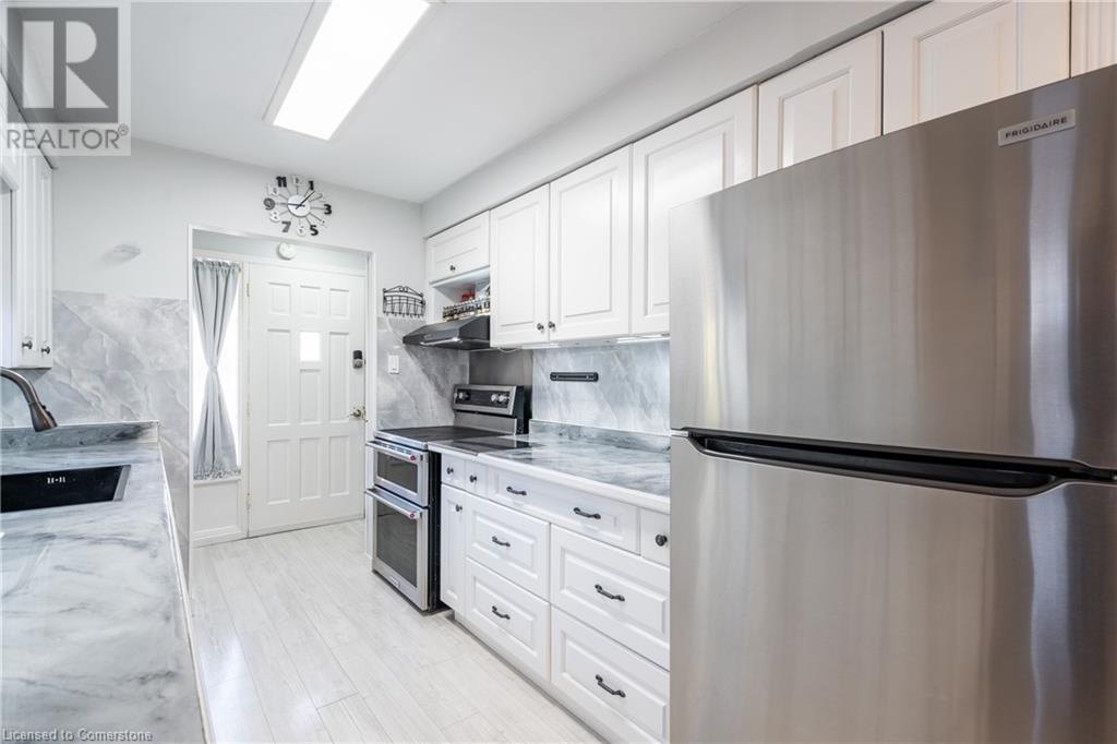 511 Stone Church Road W, Hamilton, Ontario  L9B 1A5 - Photo 11 - 40727671
