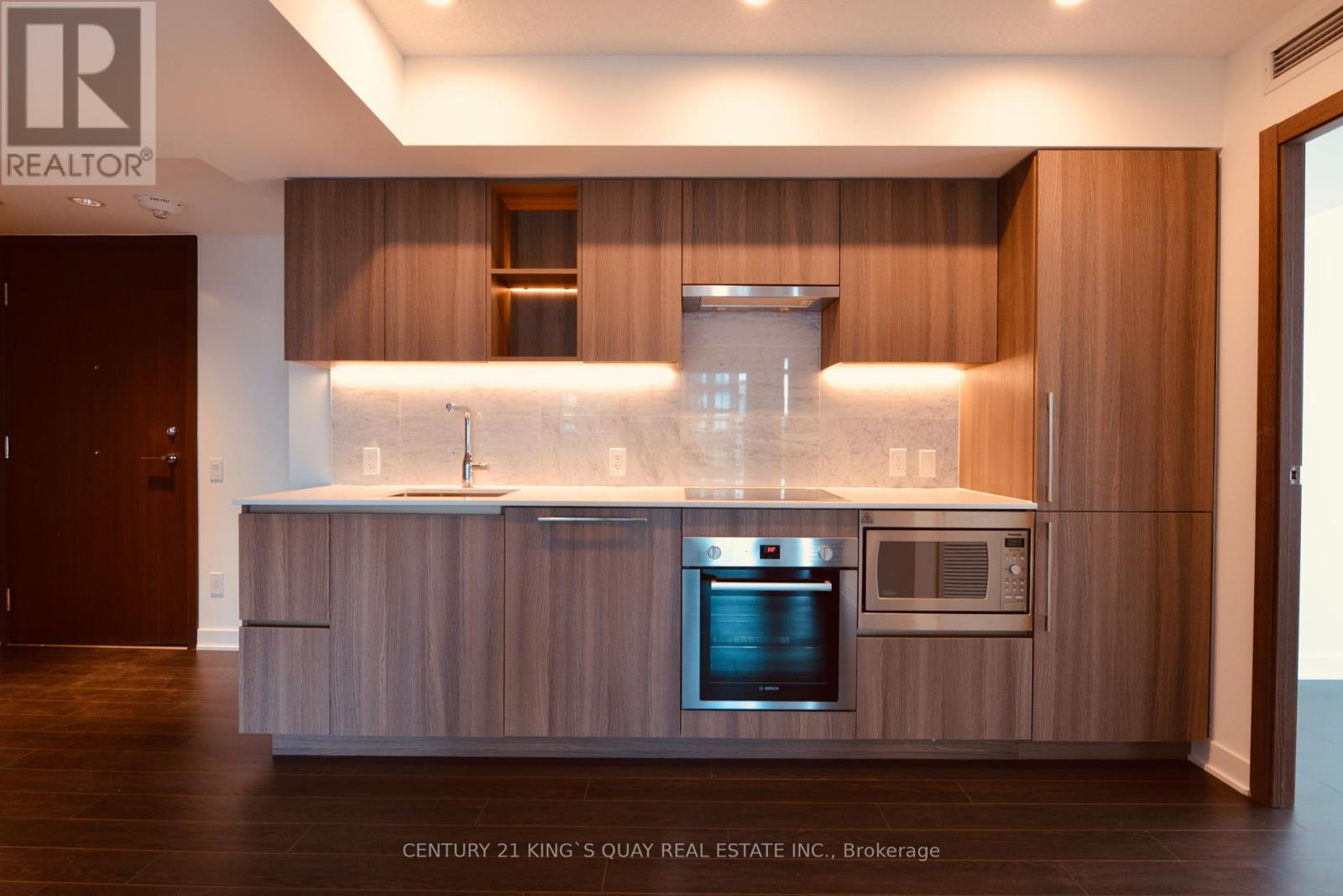 1806 - 17 Bathurst Street, Toronto (Waterfront Communities), Ontario  M5V 0N1 - Photo 10 - C12140861
