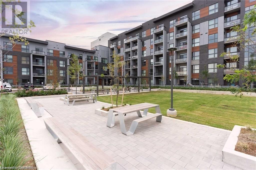 95 DUNDAS Street W Unit# 324, Oakville, Ontario