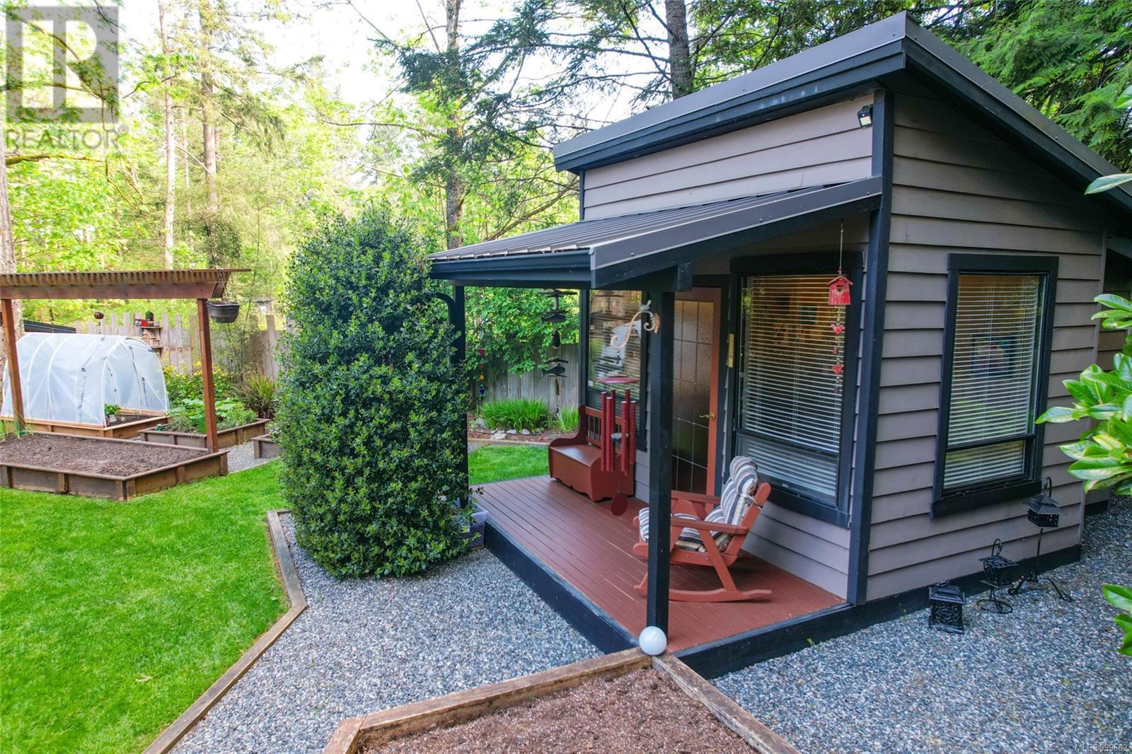 1126 North Rd, Gabriola Island, British Columbia  V0R 1X3 - Photo 65 - 999682