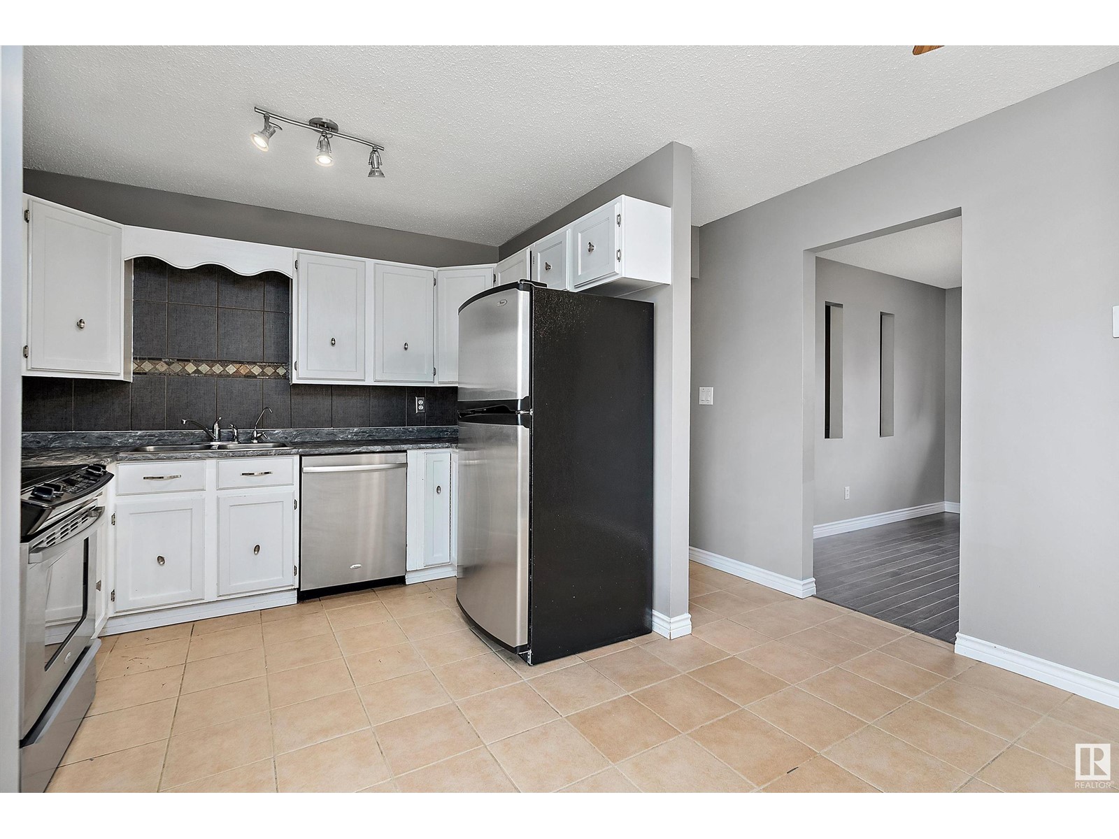 4616 35 Av Nw, Edmonton, Alberta  T6L 3P9 - Photo 20 - E4436113