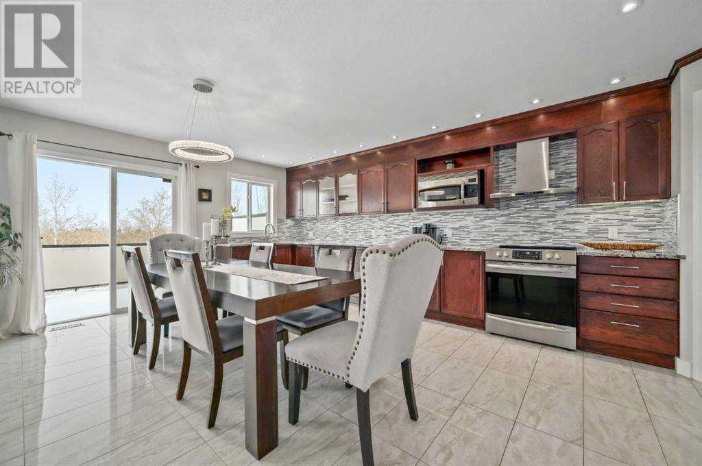 Property at 541 Citadel Meadow Bay NW image 2
