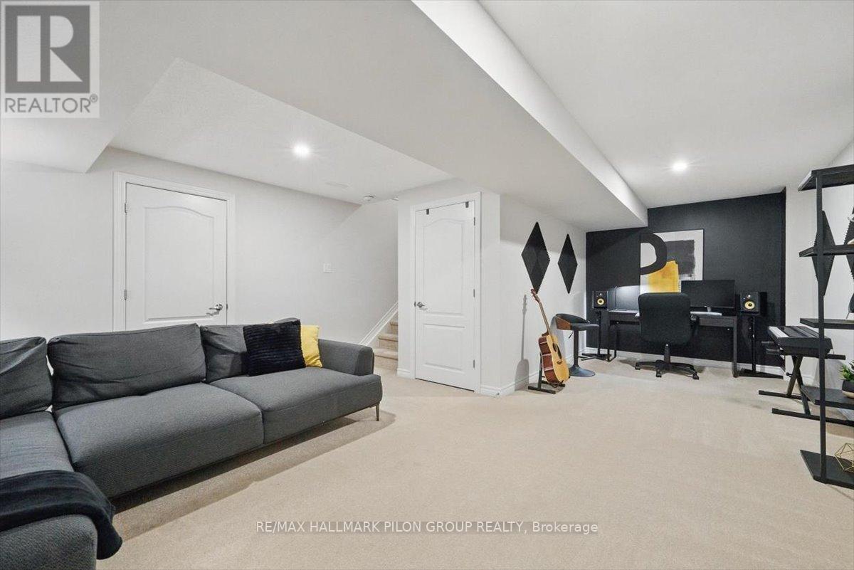 638 Crevier Walk, Ottawa, Ontario  K1W 0M7 - Photo 22 - X12144407