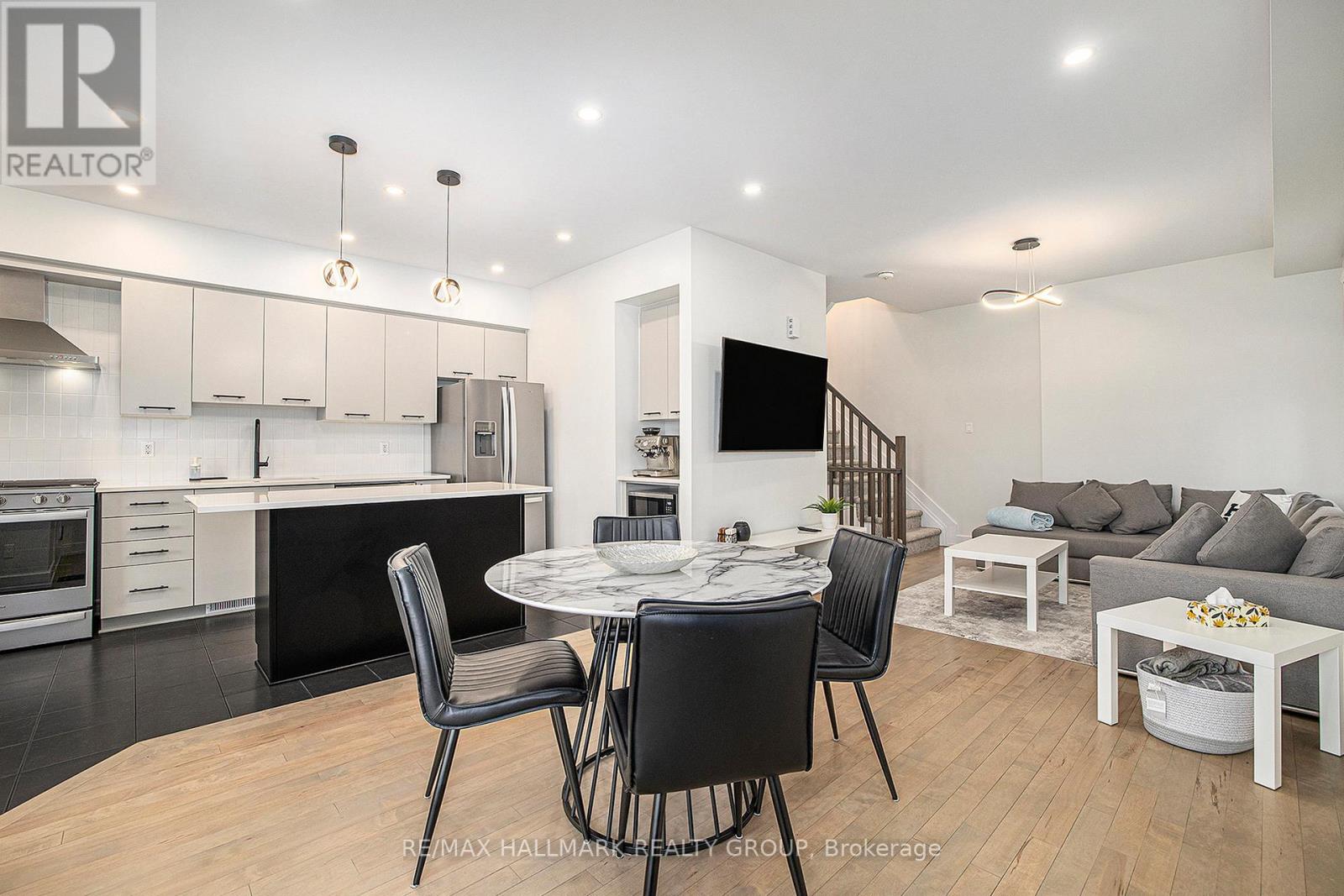 20 Verglas Lane, Ottawa, Ontario  K1W 0P5 - Photo 10 - X12144513