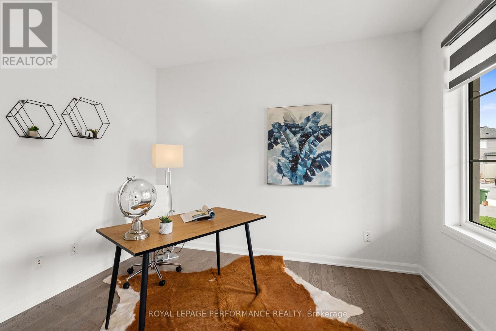 95 Ralph Erfle Way, Ottawa, Ontario  K2J 6W2 - Photo 3 - X12144527