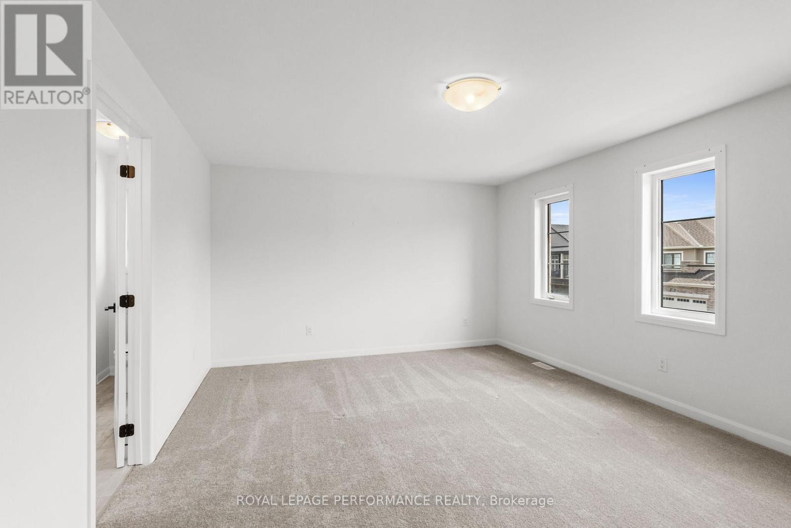 95 Ralph Erfle Way, Ottawa, Ontario  K2J 6W2 - Photo 32 - X12144527