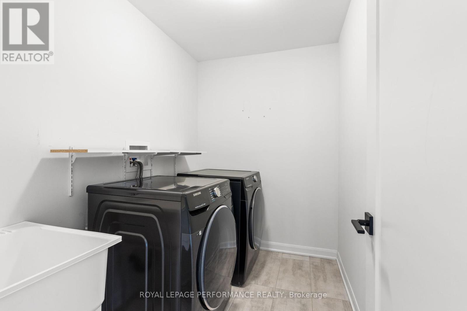 95 Ralph Erfle Way, Ottawa, Ontario  K2J 6W2 - Photo 34 - X12144527