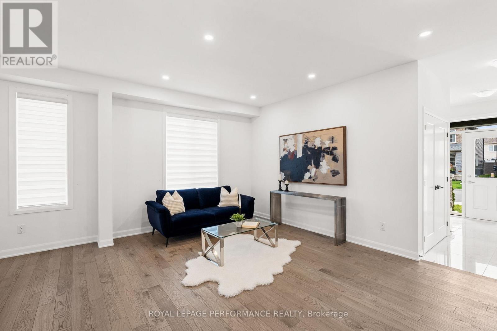 95 Ralph Erfle Way, Ottawa, Ontario  K2J 6W2 - Photo 6 - X12144527