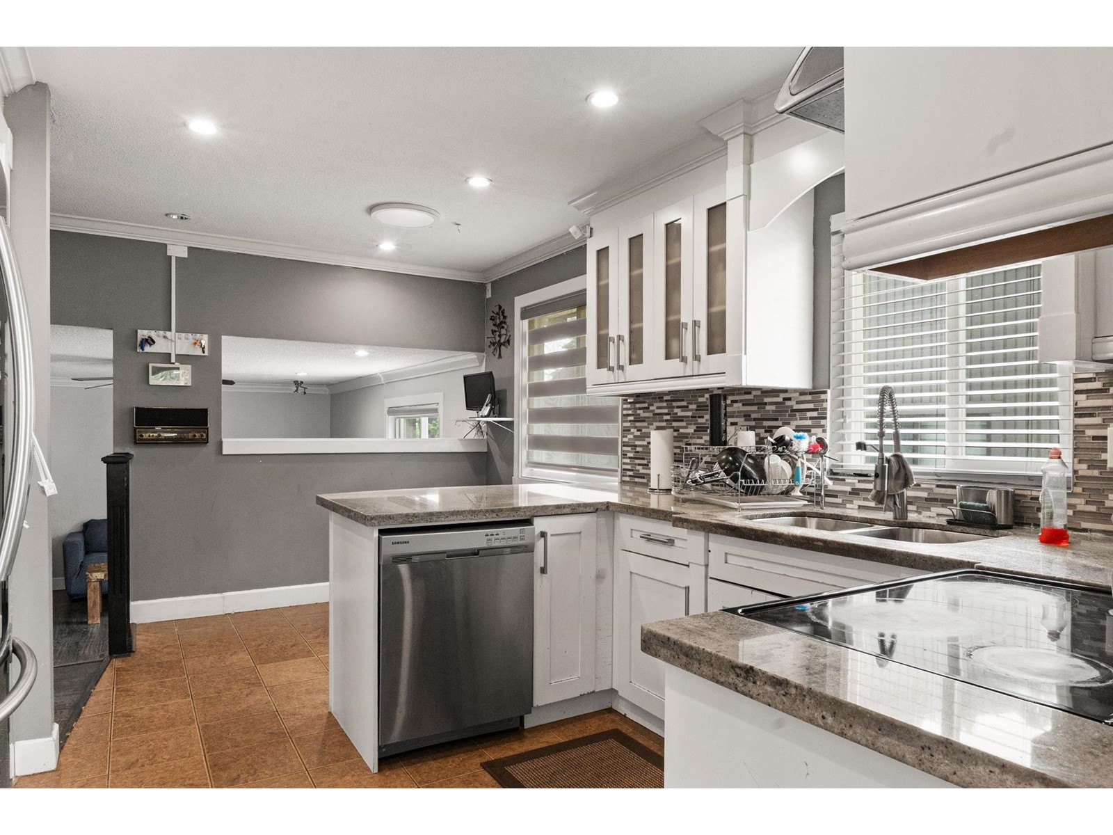 15042 85a Avenue, Surrey, British Columbia  V3S 6A5 - Photo 10 - R3001197