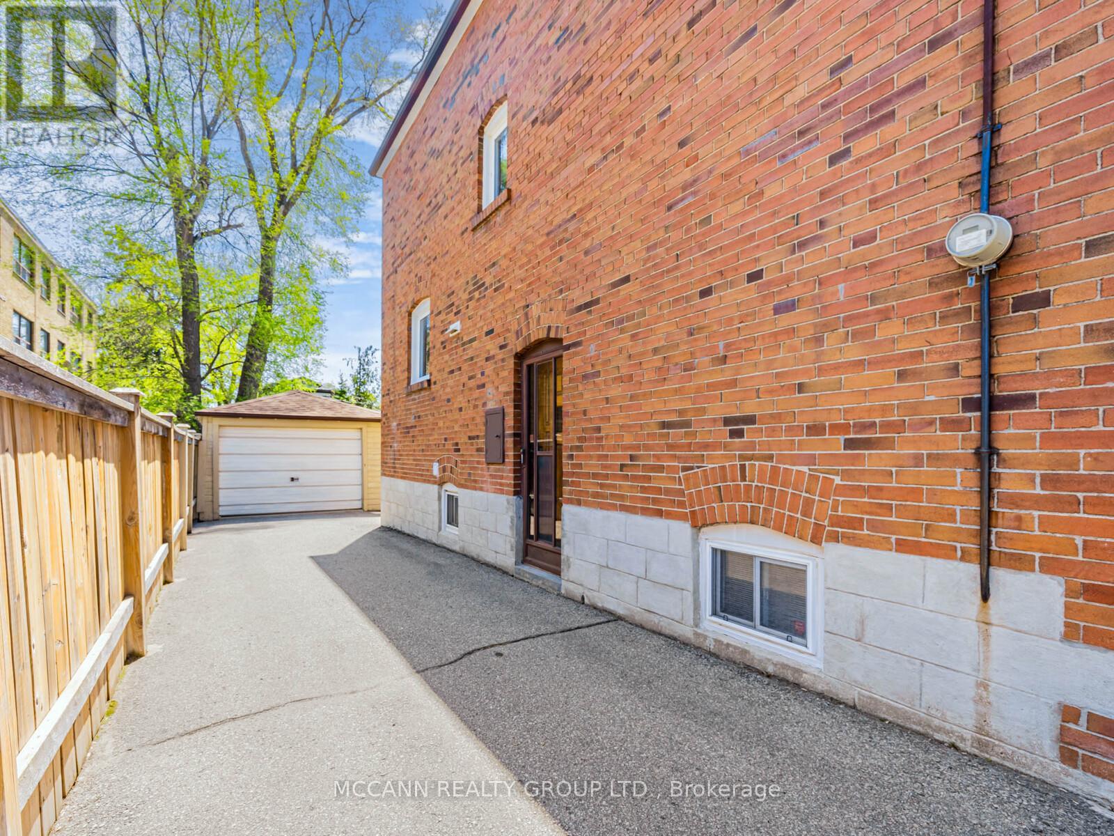407 Roselawn Avenue, Toronto, Ontario  M5N 1J9 - Photo 38 - C12144265