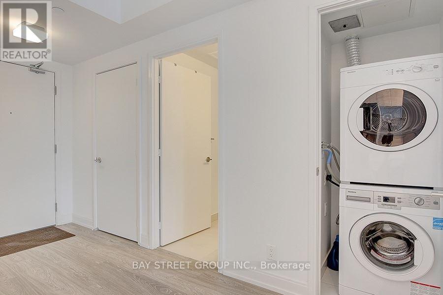 1807 - 181 Dundas Street E, Toronto, Ontario  M5A 0N5 - Photo 4 - C12144290