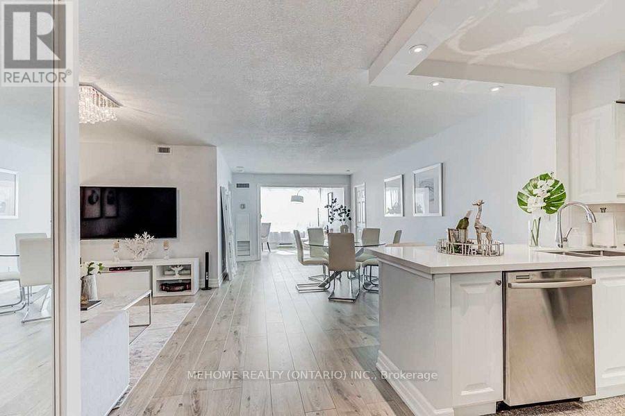 707 - 30 Greenfield Avenue, Toronto (Willowdale East), Ontario  M2N 6N3 - Photo 1 - C12144311