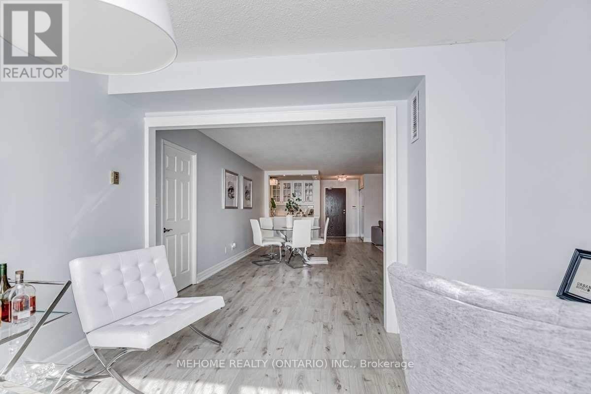 707 - 30 Greenfield Avenue, Toronto (Willowdale East), Ontario  M2N 6N3 - Photo 10 - C12144311