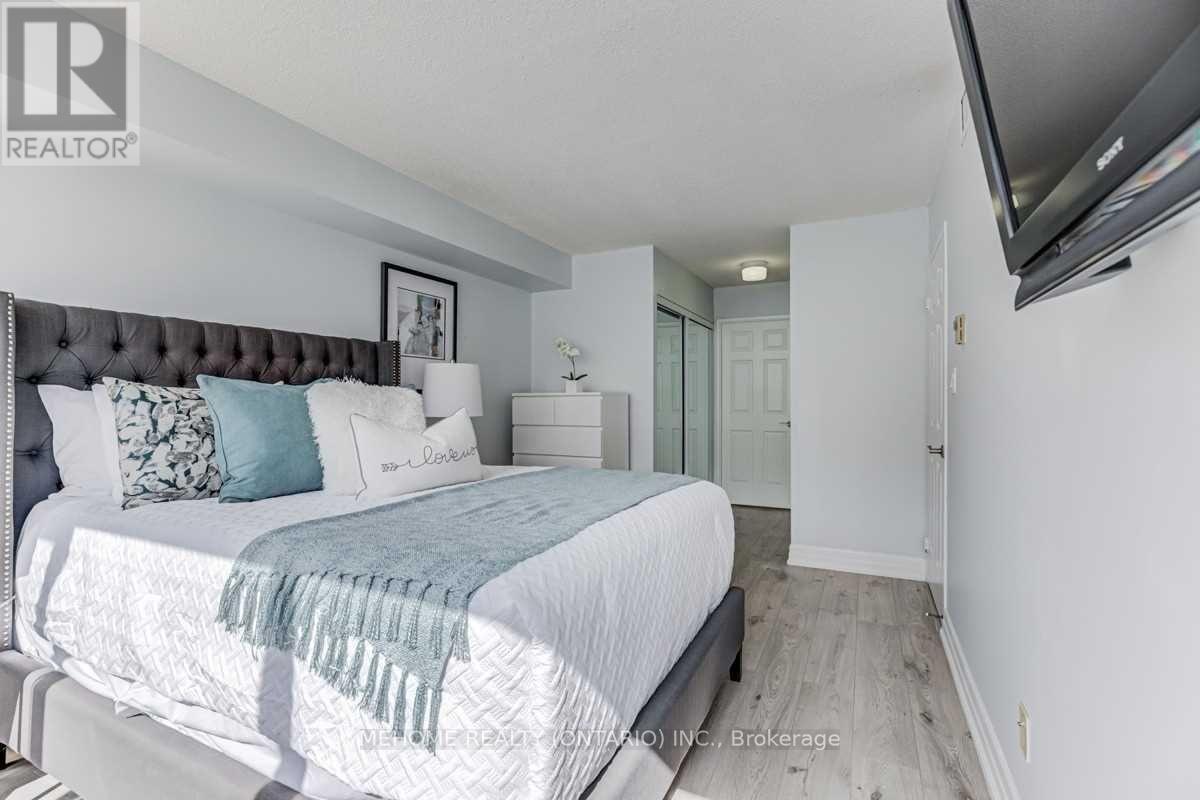 707 - 30 Greenfield Avenue, Toronto (Willowdale East), Ontario  M2N 6N3 - Photo 11 - C12144311