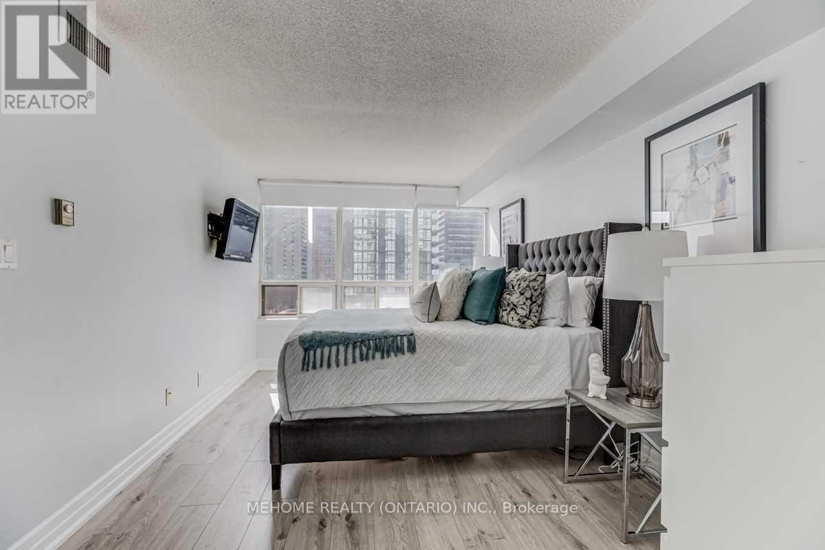 707 - 30 Greenfield Avenue, Toronto (Willowdale East), Ontario  M2N 6N3 - Photo 13 - C12144311