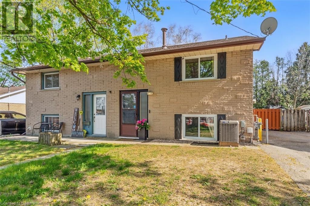 Property at 972 WARWICK Street image 2