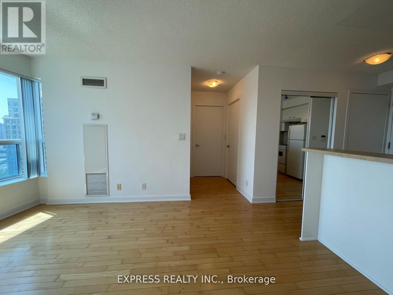1910 - 38 Lee Centre Drive, Toronto, Ontario  M1H 3J7 - Photo 7 - E12144248