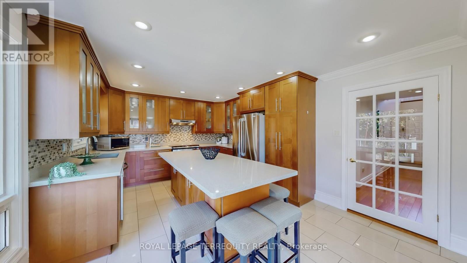 8 Ashall Boulevard, Toronto, Ontario  M4B 3C1 - Photo 10 - E12144339